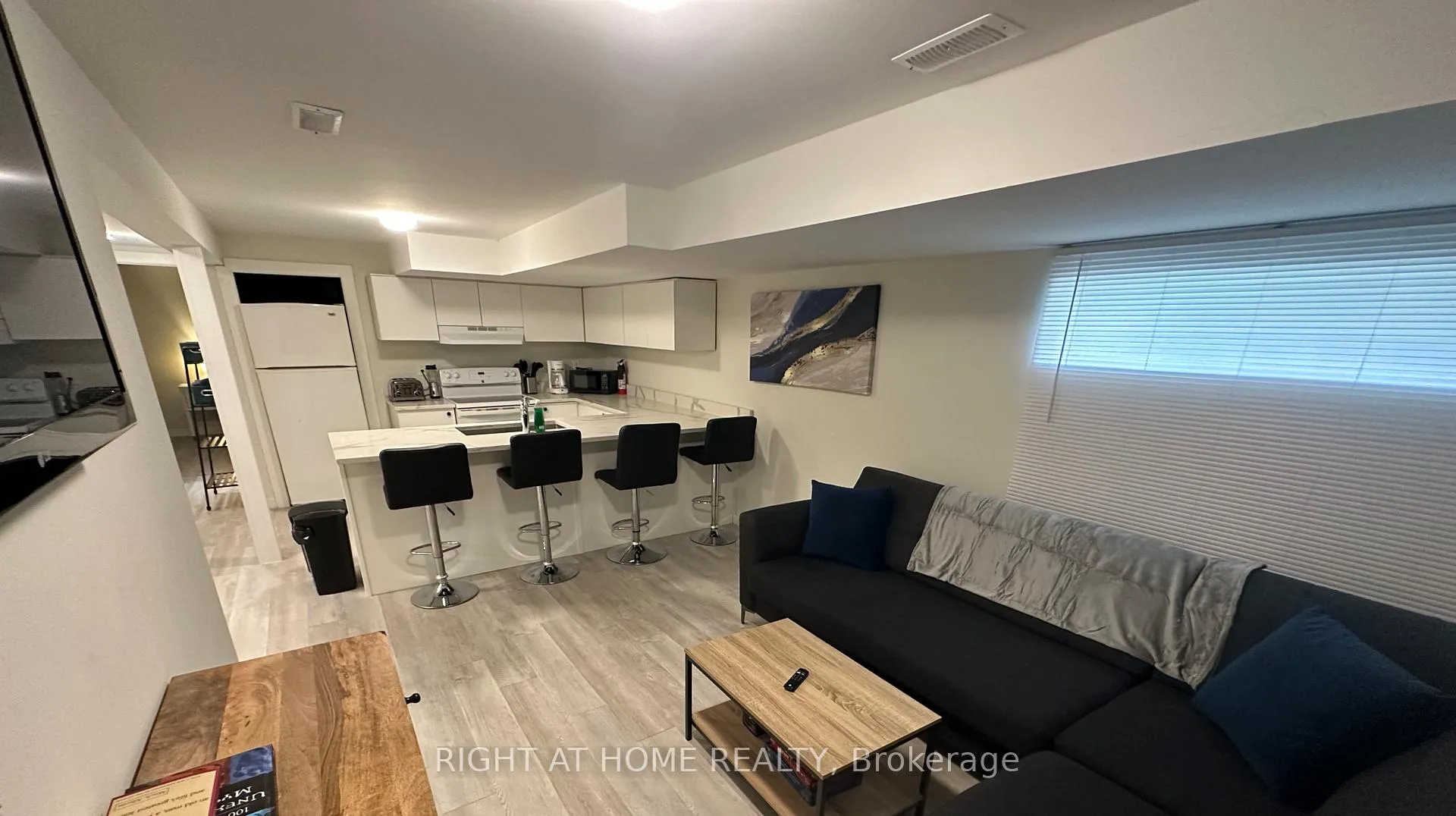 Photo 11 of 1294 Old Orchard Avenue, Pickering, Bay Ridges — HOMEH