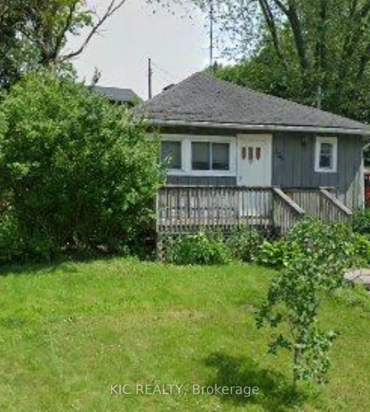Front of 7125 Lake Street
