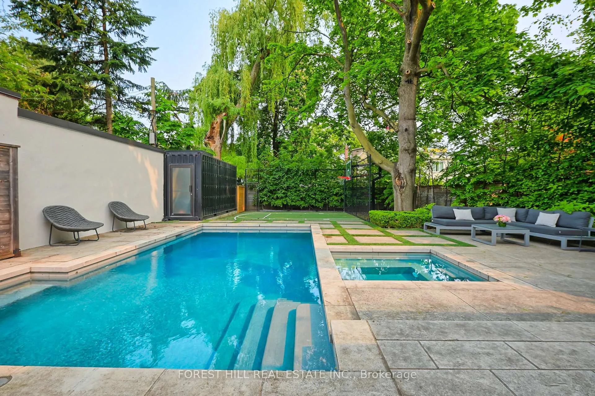 Photo 43 of 14 Oriole Gardens, Toronto, Yonge-St. Clair — HOMEH