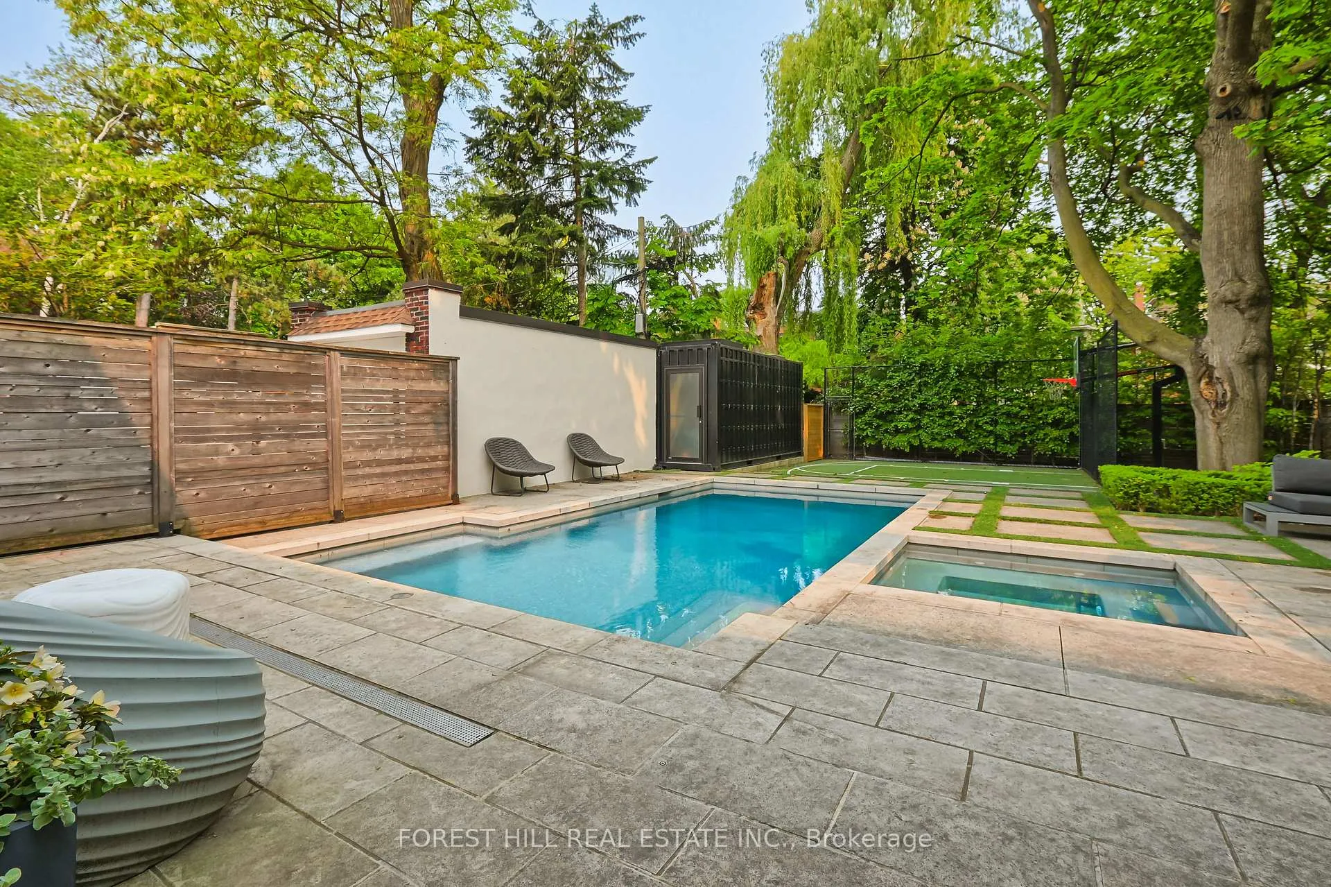 Photo 44 of 14 Oriole Gardens, Toronto, Yonge-St. Clair — HOMEH