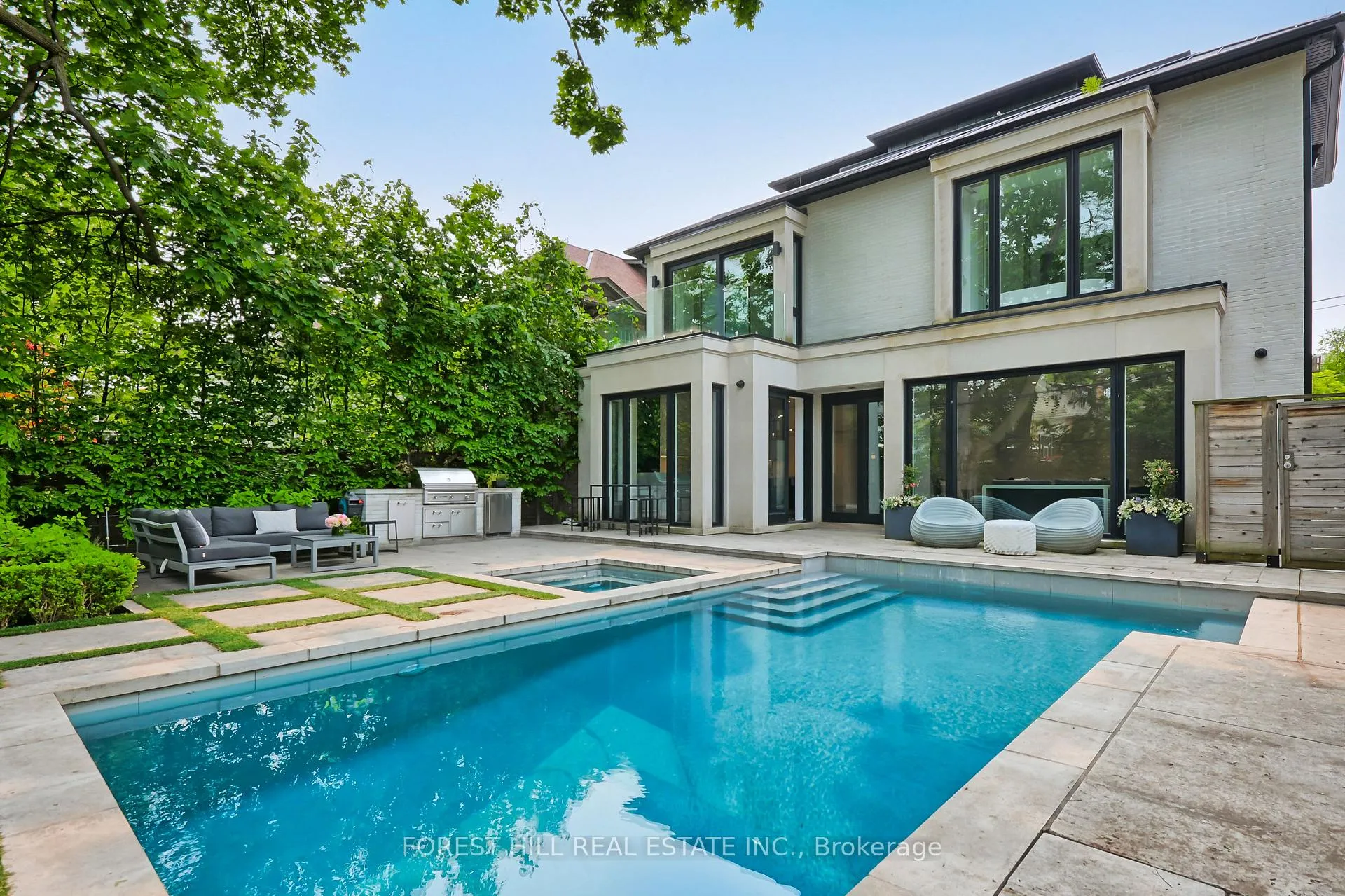 Photo 50 of 14 Oriole Gardens, Toronto, Yonge-St. Clair — HOMEH