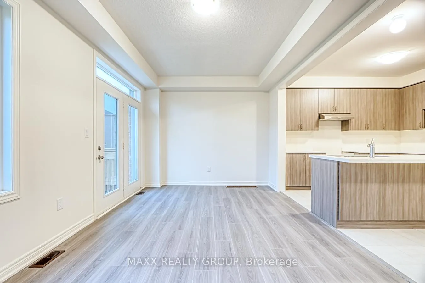 Photo 13 of 297 Great Falls Boulevard, Hamilton, Waterdown — HOMEH
