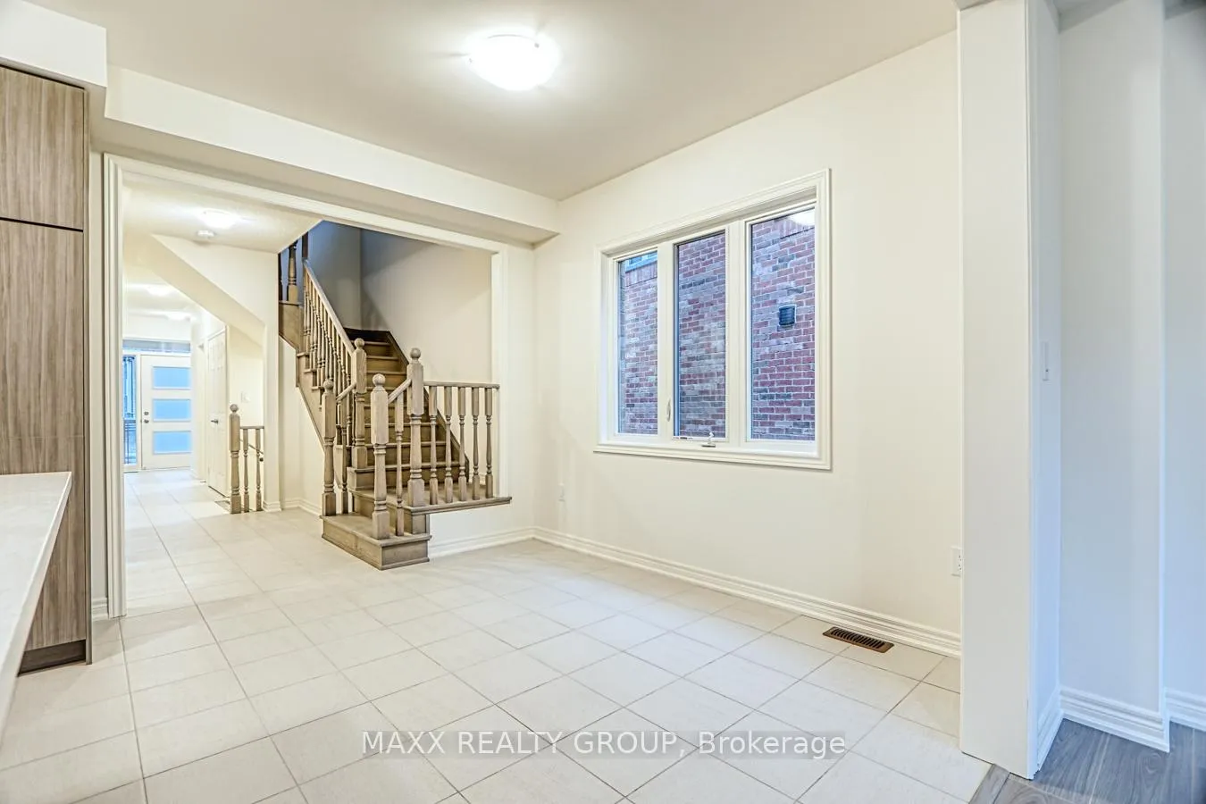 Photo 15 of 297 Great Falls Boulevard, Hamilton, Waterdown — HOMEH