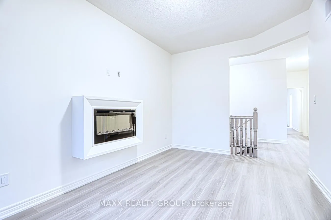 Photo 21 of 297 Great Falls Boulevard, Hamilton, Waterdown — HOMEH