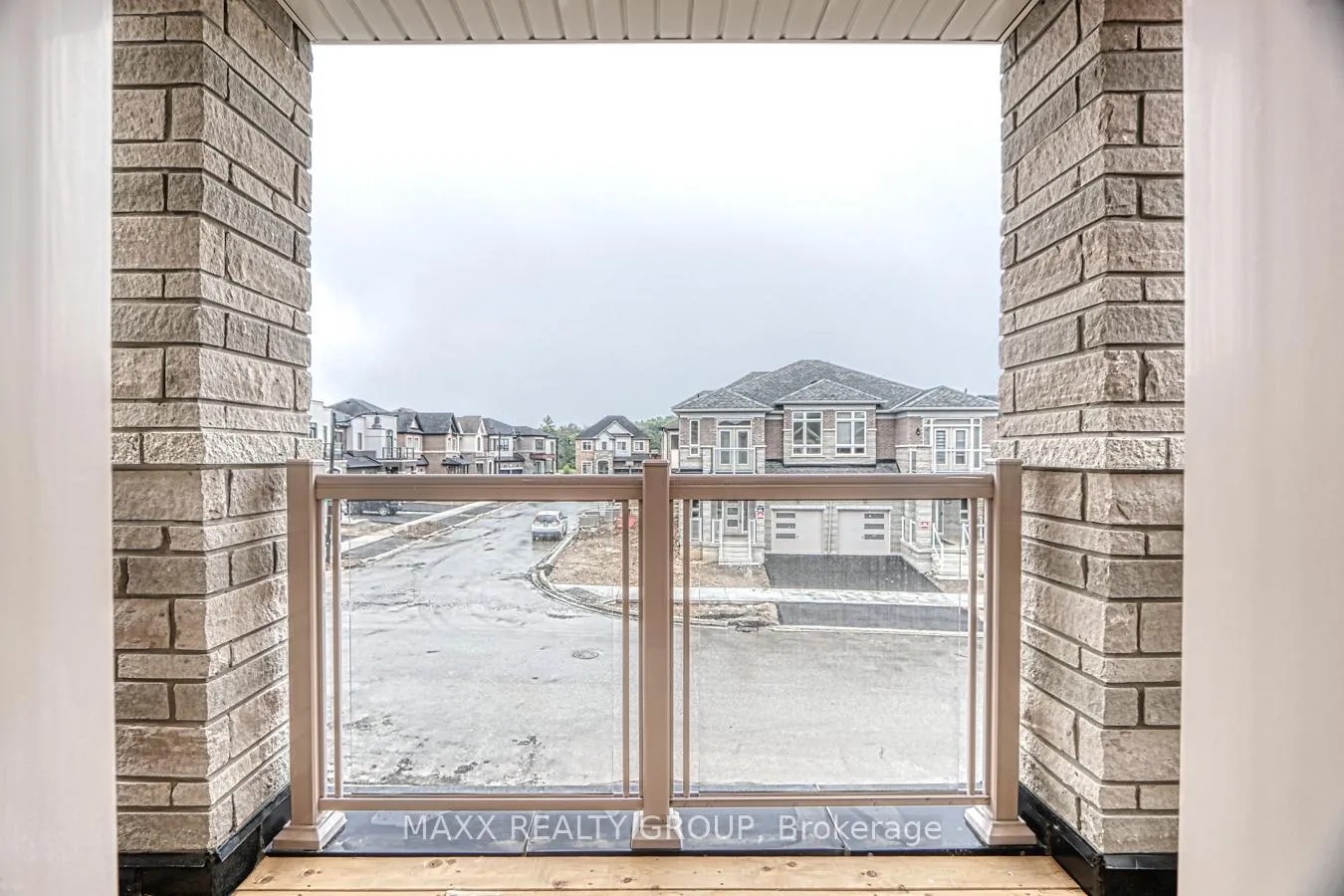 Photo 22 of 297 Great Falls Boulevard, Hamilton, Waterdown — HOMEH