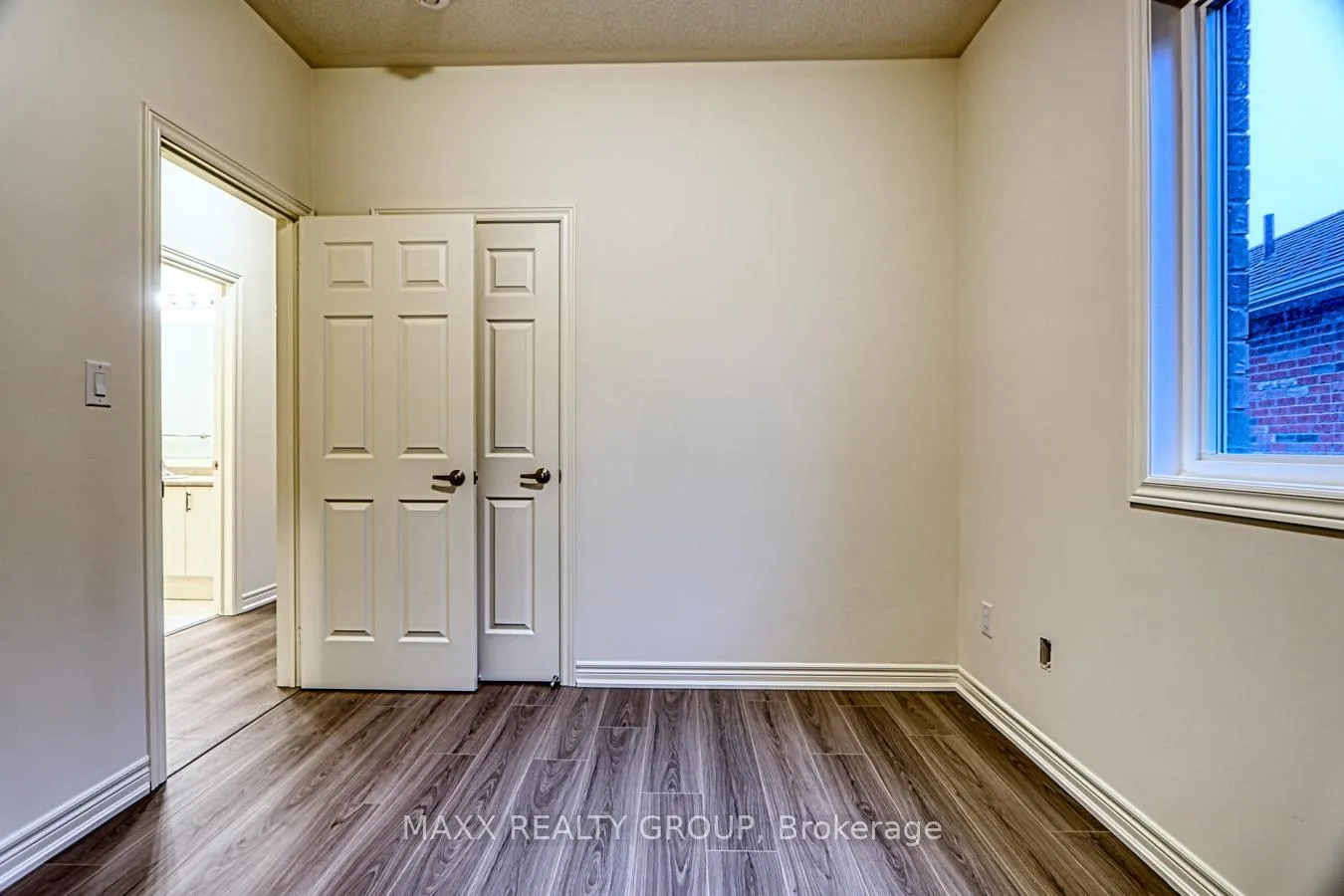 Photo 24 of 297 Great Falls Boulevard, Hamilton, Waterdown — HOMEH