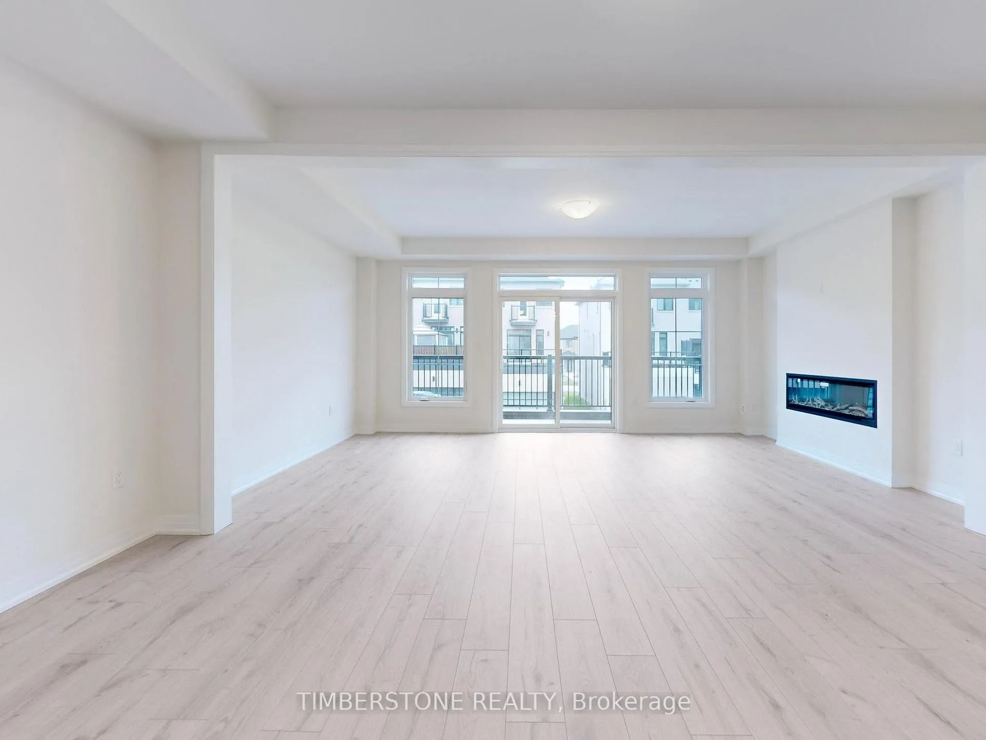 Photo 2 of 2615 Apricot Lane, Pickering, Rural Pickering — HOMEH