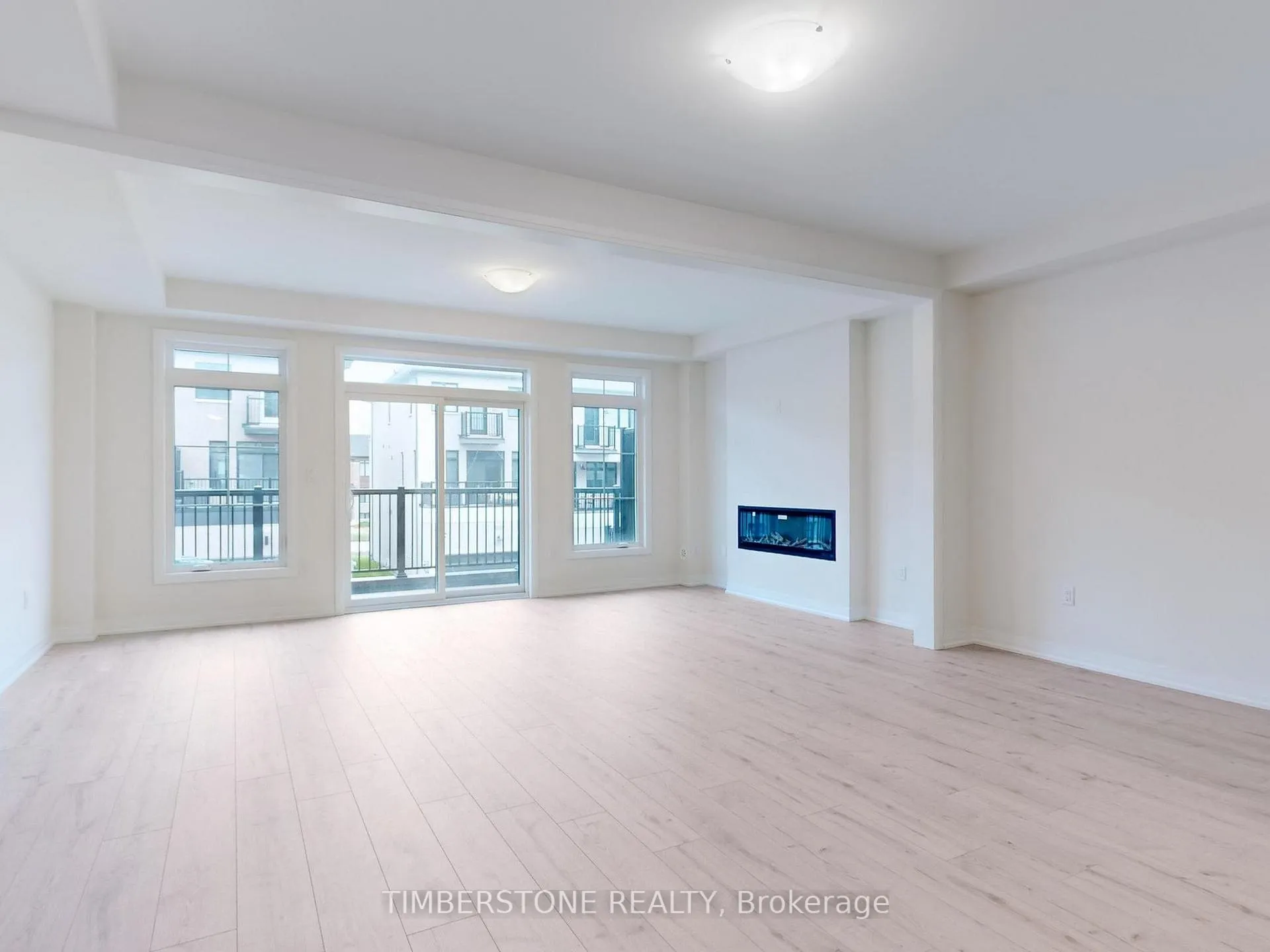 Photo 3 of 2615 Apricot Lane, Pickering, Rural Pickering — HOMEH