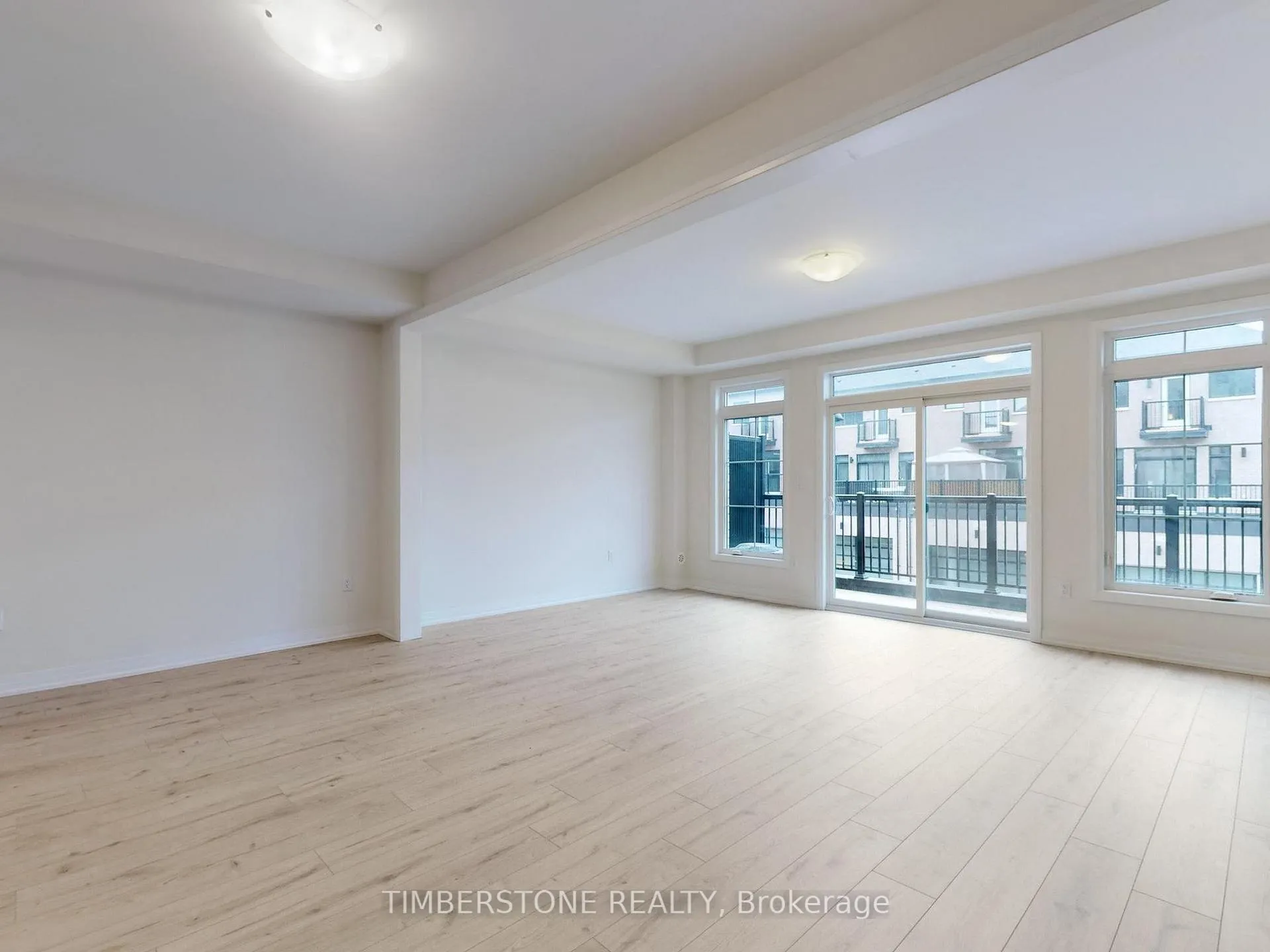 Photo 4 of 2615 Apricot Lane, Pickering, Rural Pickering — HOMEH
