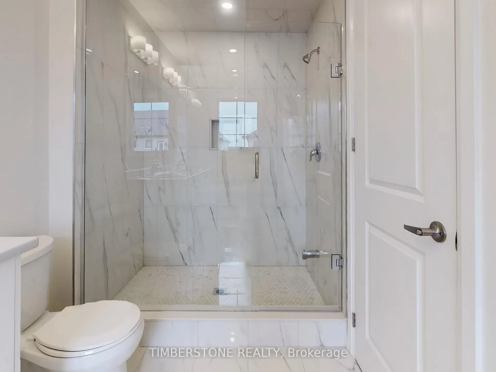 Photo 24 of 2615 Apricot Lane, Pickering, Rural Pickering — HOMEH