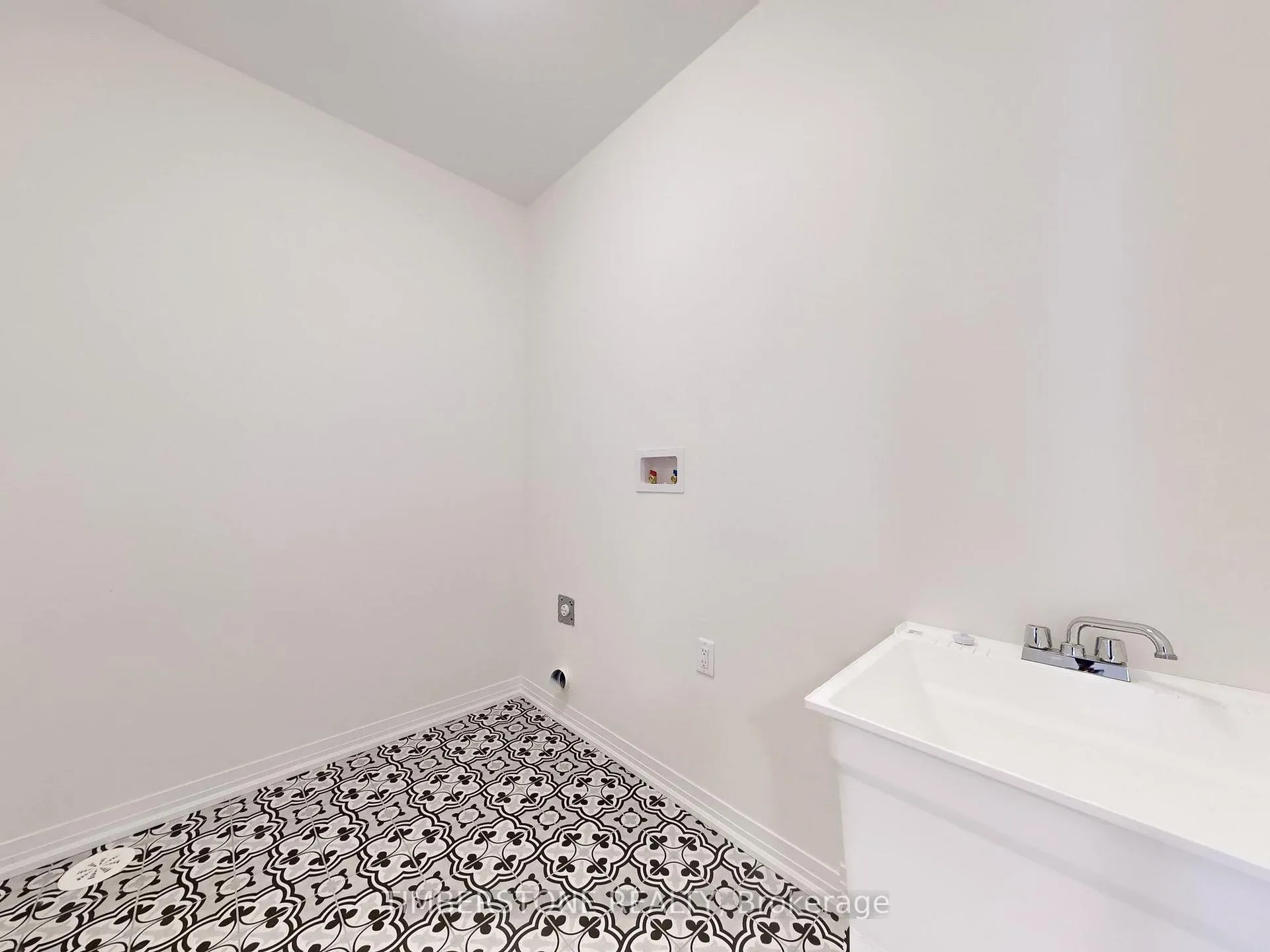 Photo 29 of 2615 Apricot Lane, Pickering, Rural Pickering — HOMEH
