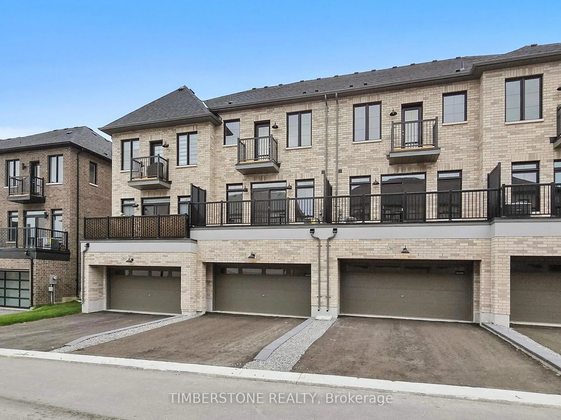 Photo 33 of 2615 Apricot Lane, Pickering, Rural Pickering — HOMEH
