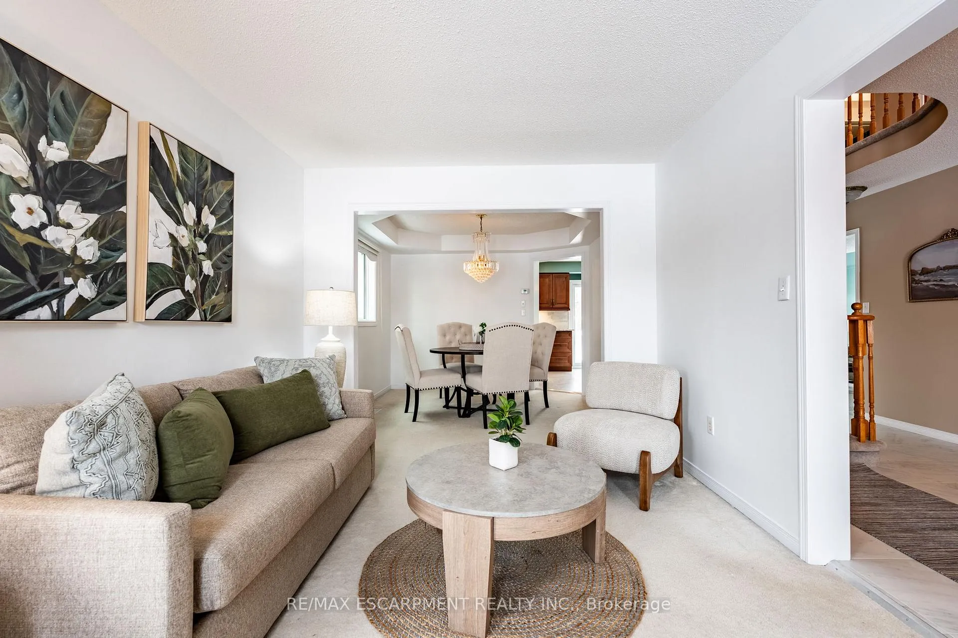 Photo 7 of 13 Waterwheel Crescent, Hamilton, Waterdown — HOMEH