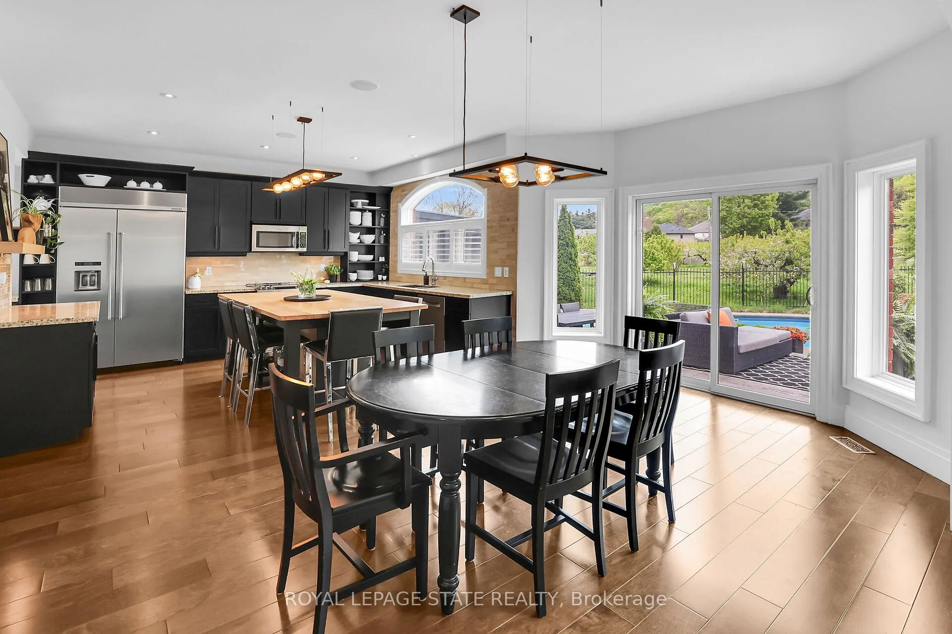 Photo 15 of 20 Catalpa Court, Grimsby, Grimsby West — HOMEH