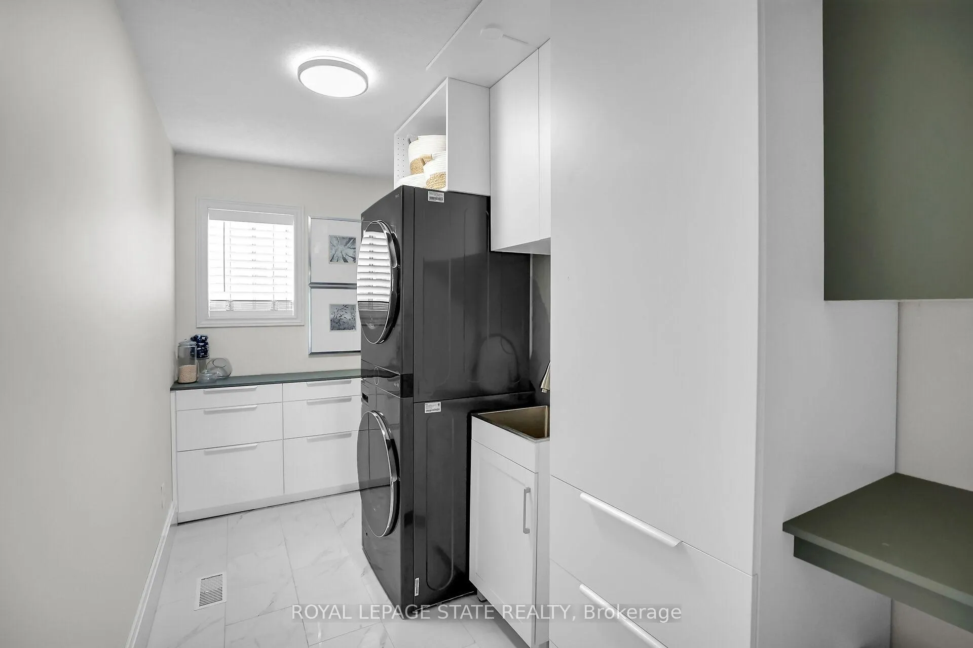 Photo 36 of 20 Catalpa Court, Grimsby, Grimsby West — HOMEH