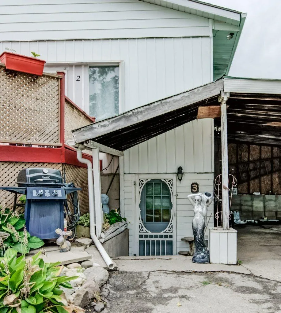 Photo 44 of 56 Lilac Street, Waterloo — HOMEH