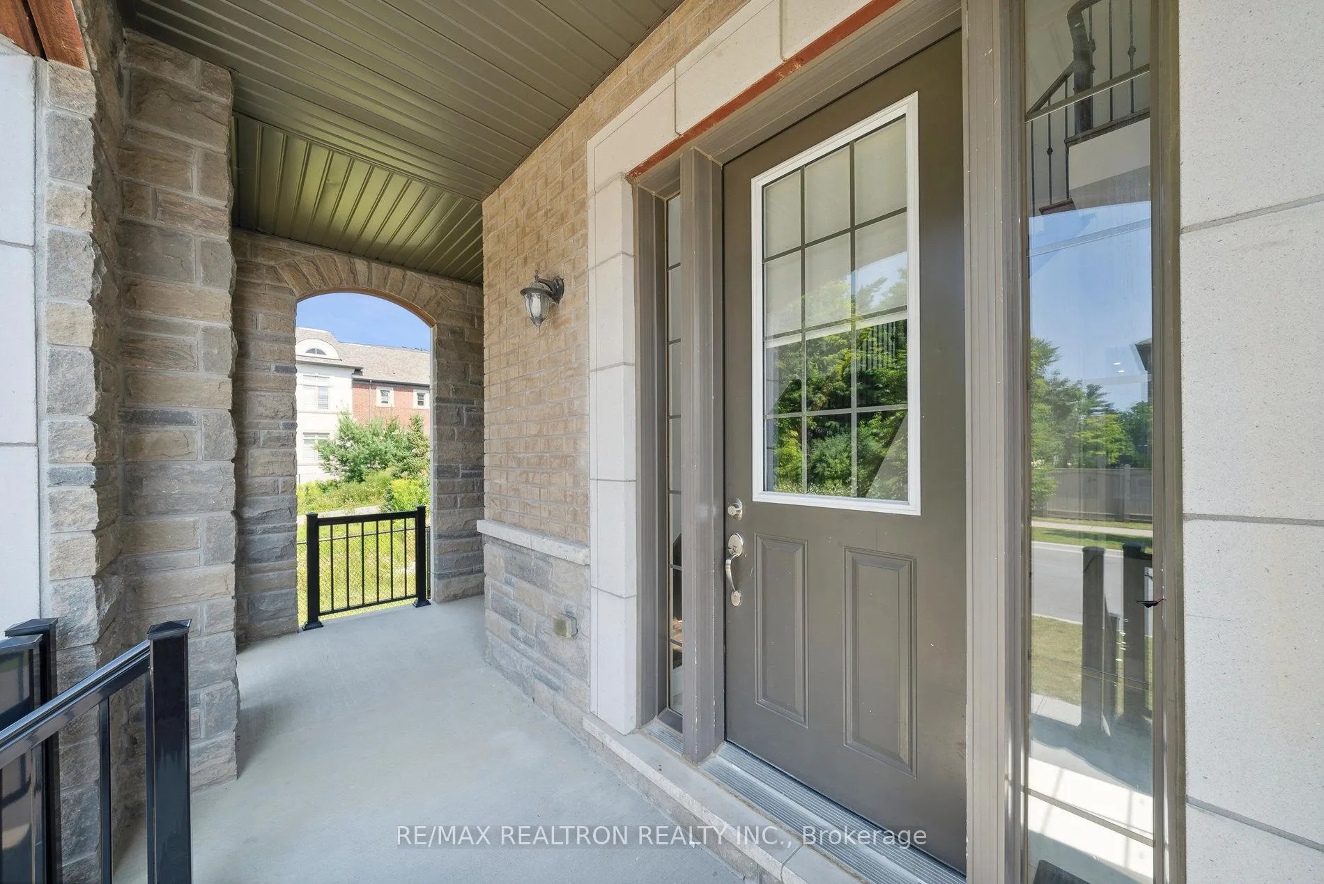 Photo 2 of 65 Cannes Ave, Vaughan, Vellore Village — HOMEH