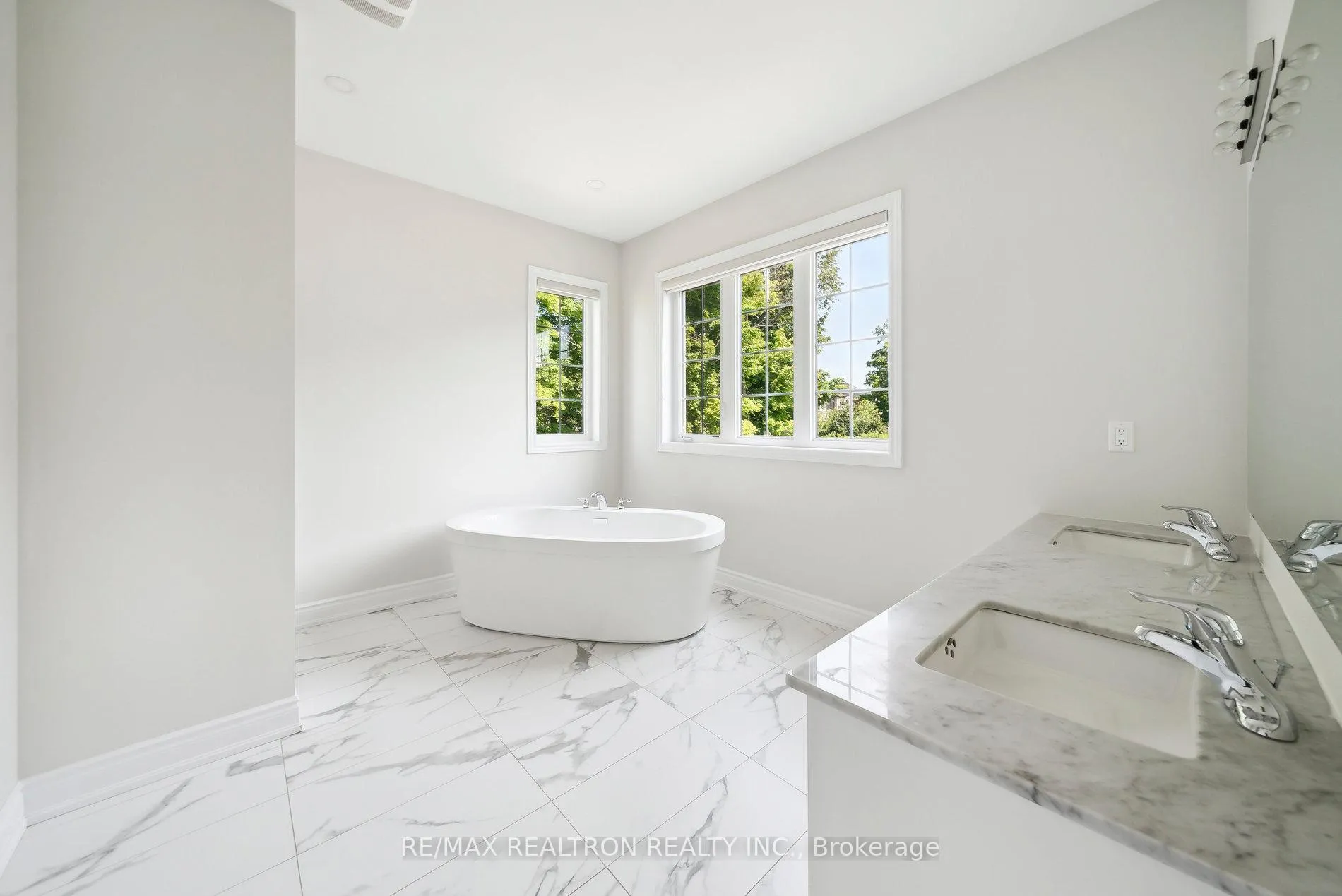 Photo 31 of 65 Cannes Ave, Vaughan, Vellore Village — HOMEH