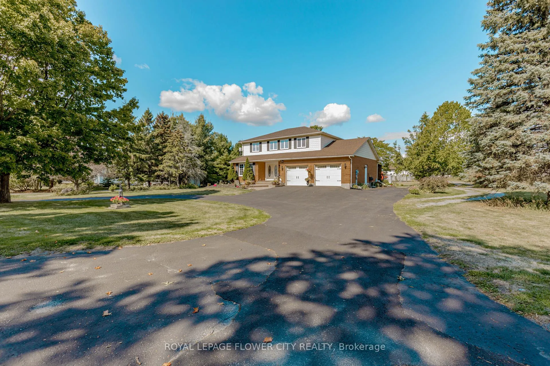 Photo 2 of 169 Sunningdale Drive, Belleville, Thurlow Ward — HOMEH