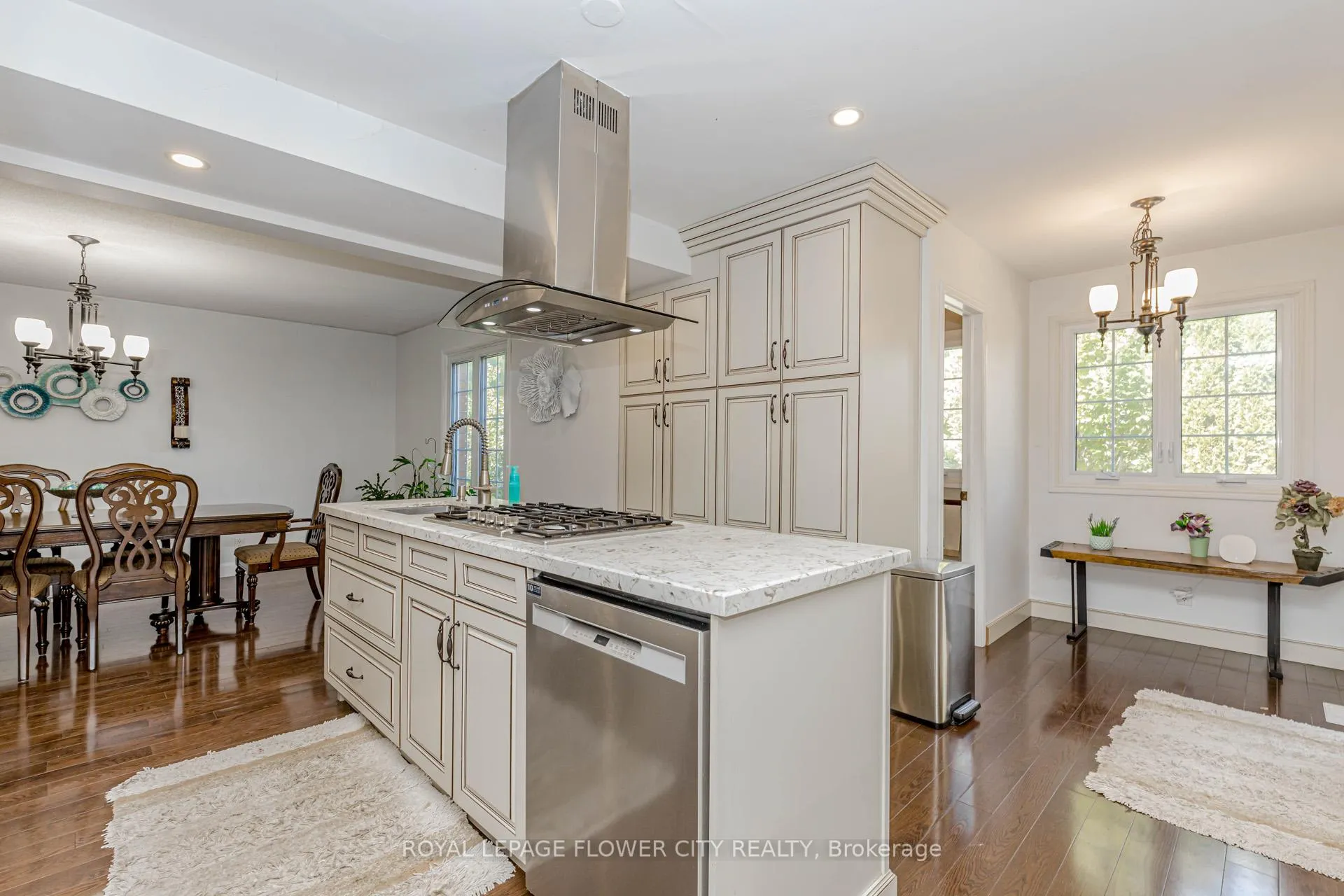 Photo 11 of 169 Sunningdale Drive, Belleville, Thurlow Ward — HOMEH