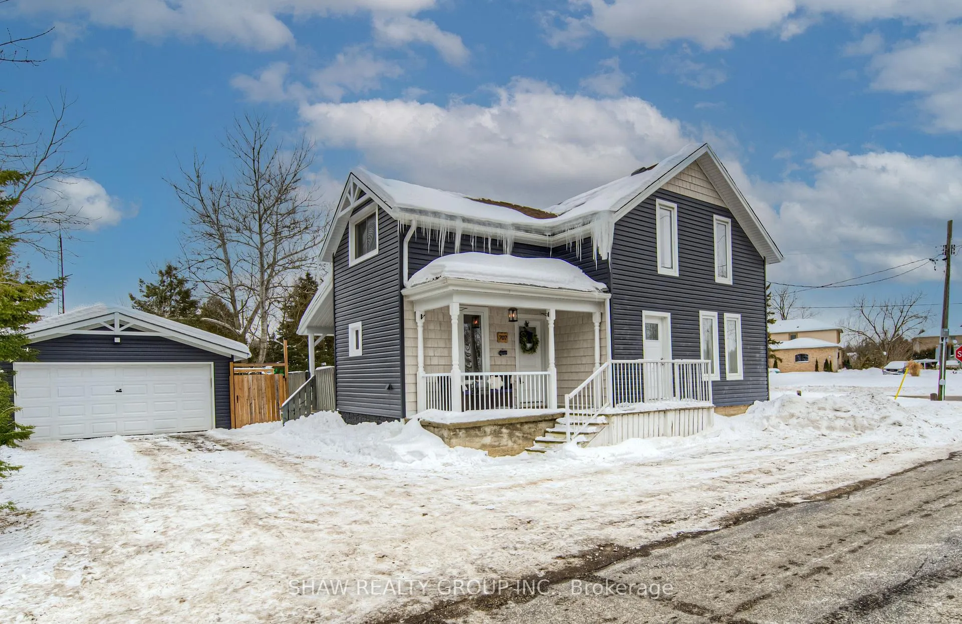 Photo 2 of 707 Conservation Drive, Waterloo, Laurelwood — HOMEH