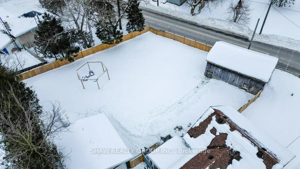 Photo 35 of 707 Conservation Drive, Waterloo, Laurelwood — HOMEH
