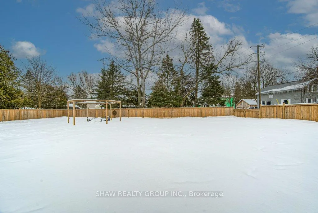 Photo 39 of 707 Conservation Drive, Waterloo, Laurelwood — HOMEH