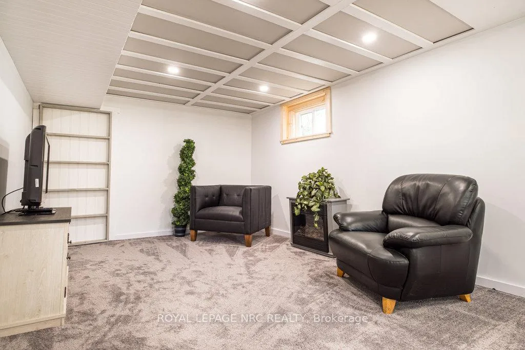 Photo 25 of 46 Marmora Street, St. Catharines, E. Chester — HOMEH