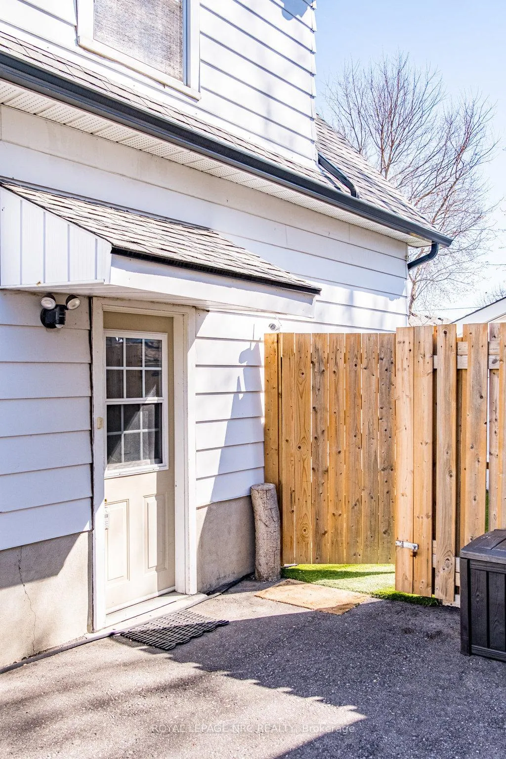 Photo 26 of 46 Marmora Street, St. Catharines, E. Chester — HOMEH