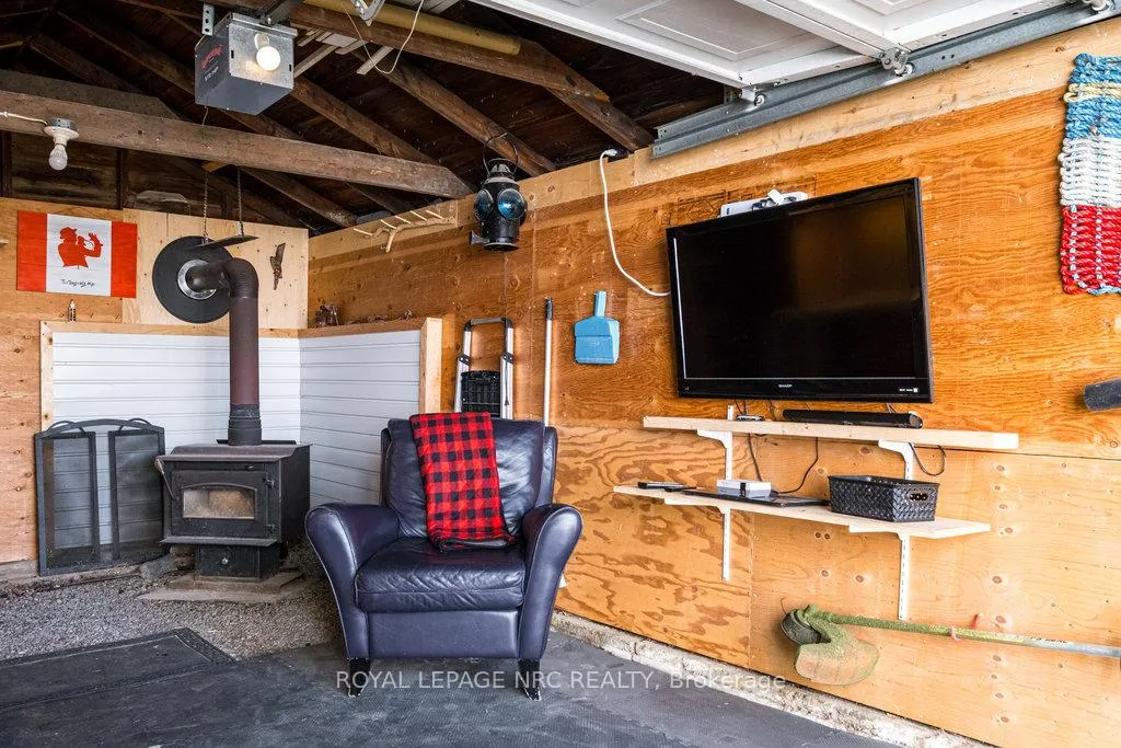 Photo 31 of 46 Marmora Street, St. Catharines, E. Chester — HOMEH