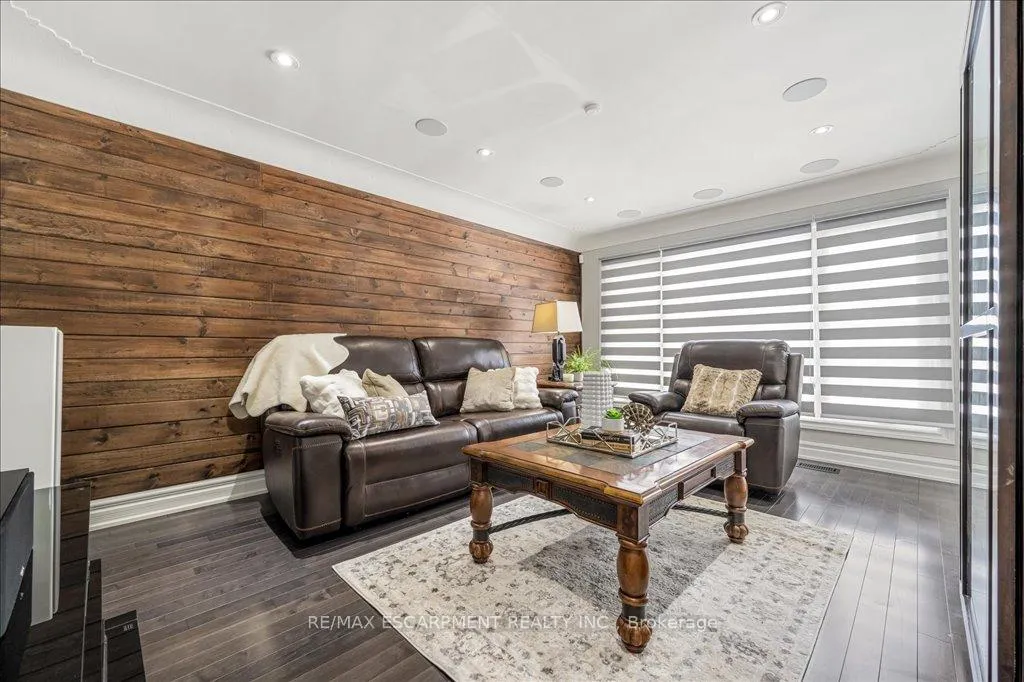 Photo 7 of 27 Alba Street, Hamilton, Stoney Creek — HOMEH