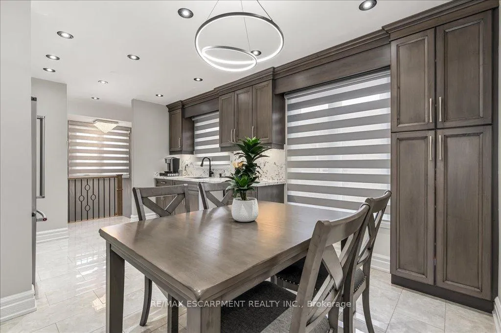 Photo 15 of 27 Alba Street, Hamilton, Stoney Creek — HOMEH