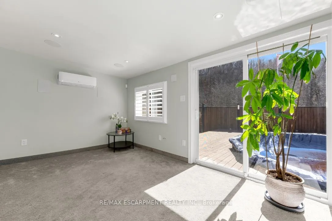 Photo 23 of 27 Alba Street, Hamilton, Stoney Creek — HOMEH