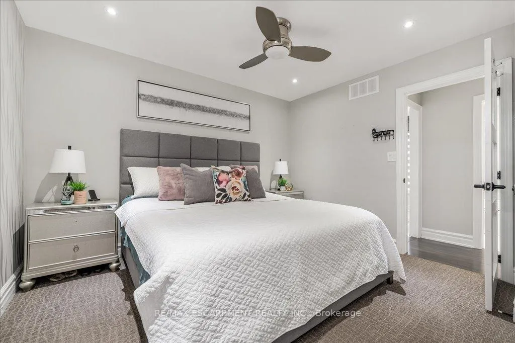 Photo 26 of 27 Alba Street, Hamilton, Stoney Creek — HOMEH