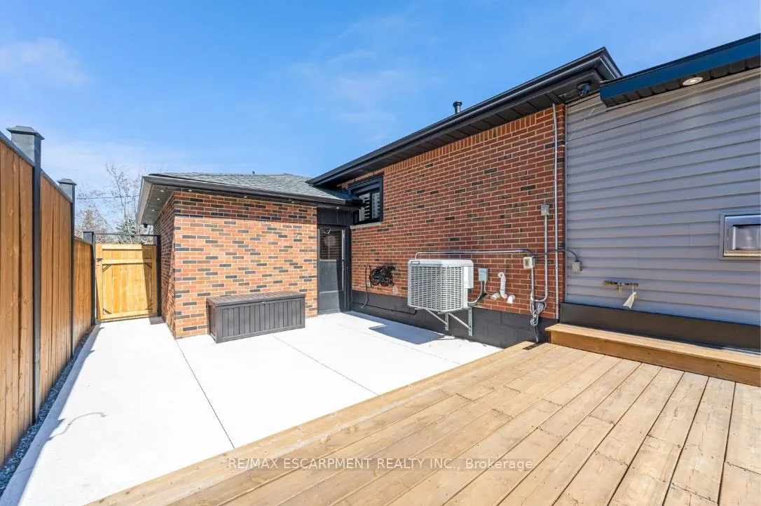 Photo 46 of 27 Alba Street, Hamilton, Stoney Creek — HOMEH