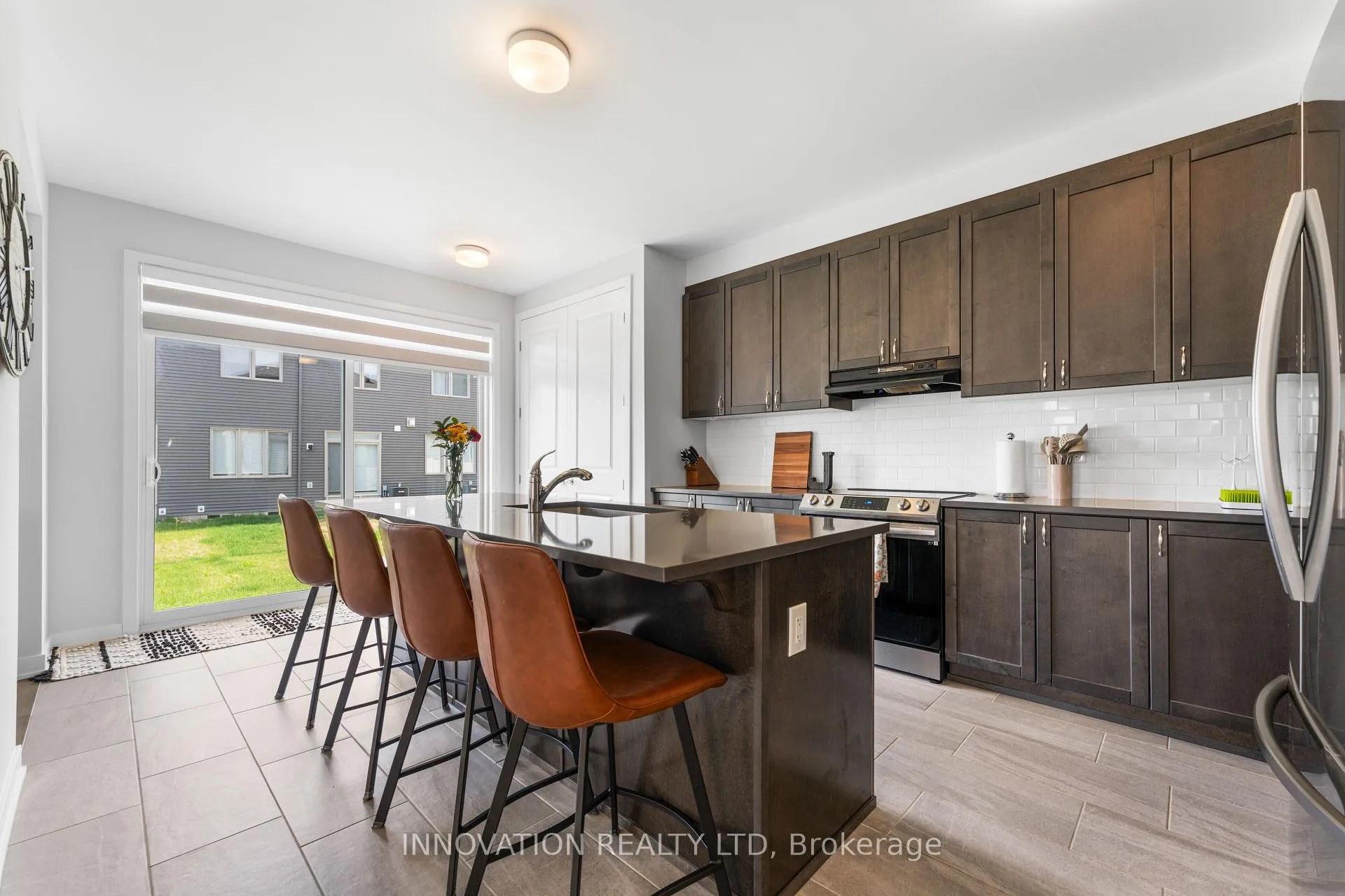 Photo 11 of 1005 Showman Street, Ottawa, Richmond — HOMEH
