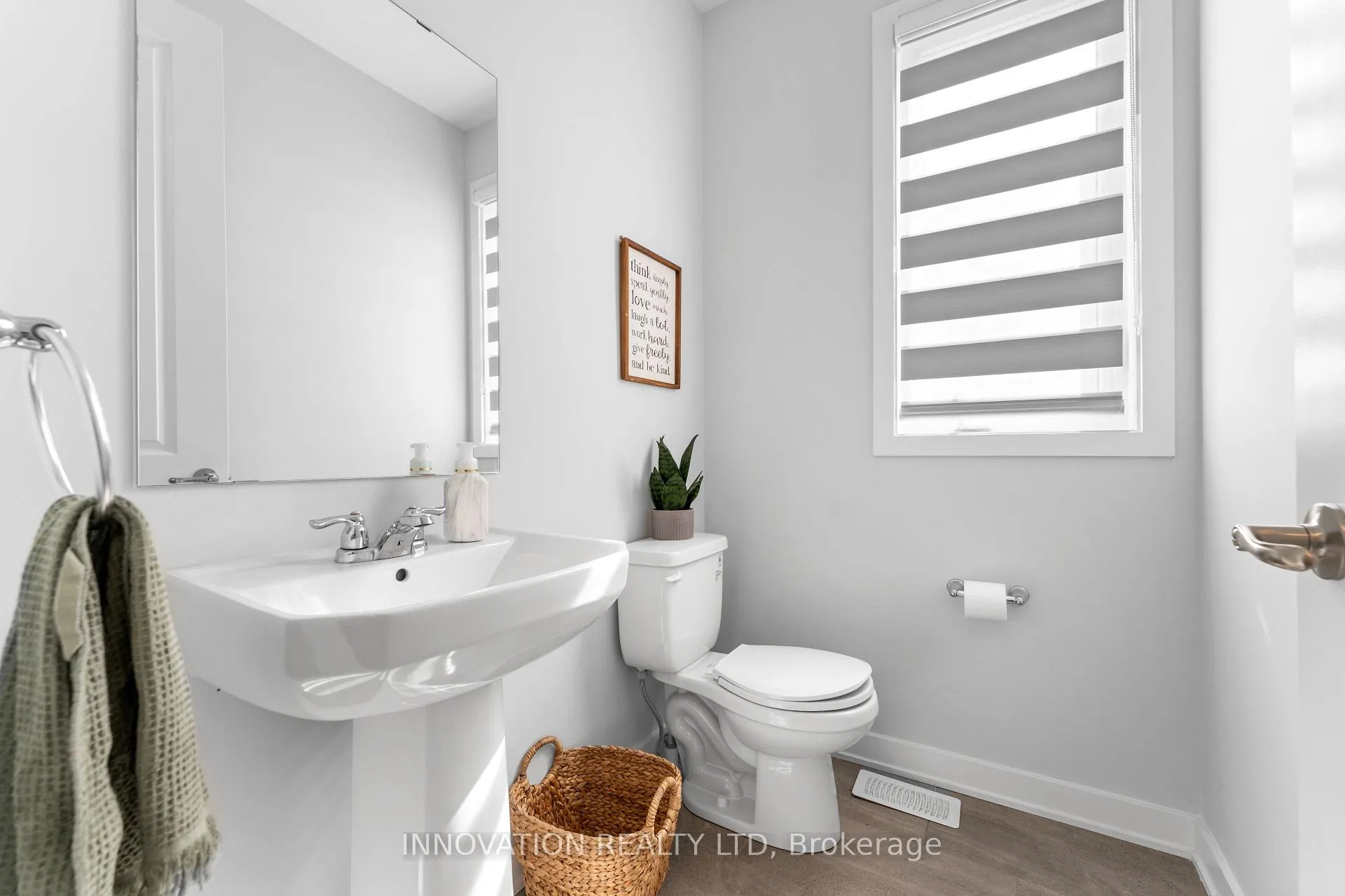 Photo 15 of 1005 Showman Street, Ottawa, Richmond — HOMEH