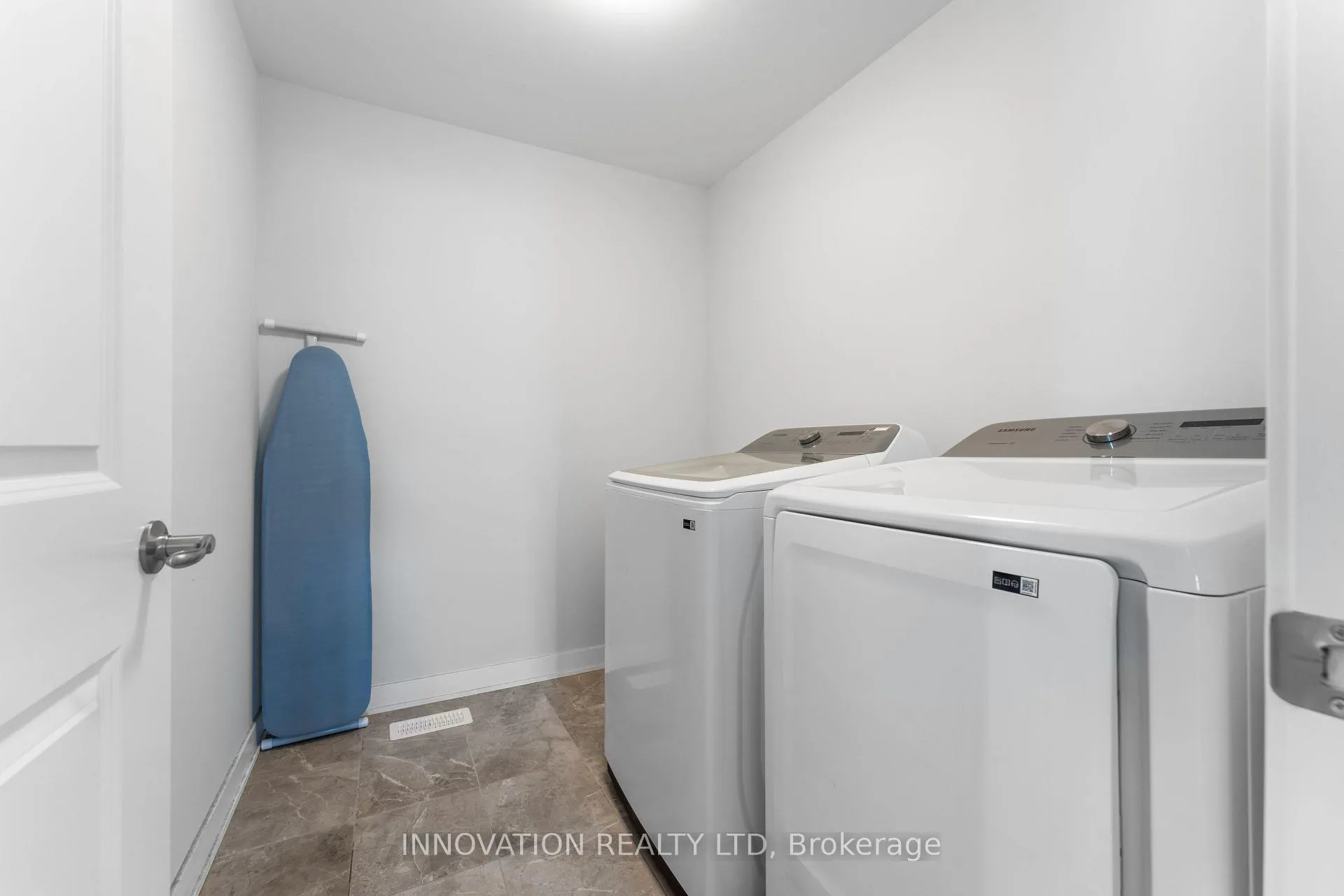 Photo 29 of 1005 Showman Street, Ottawa, Richmond — HOMEH
