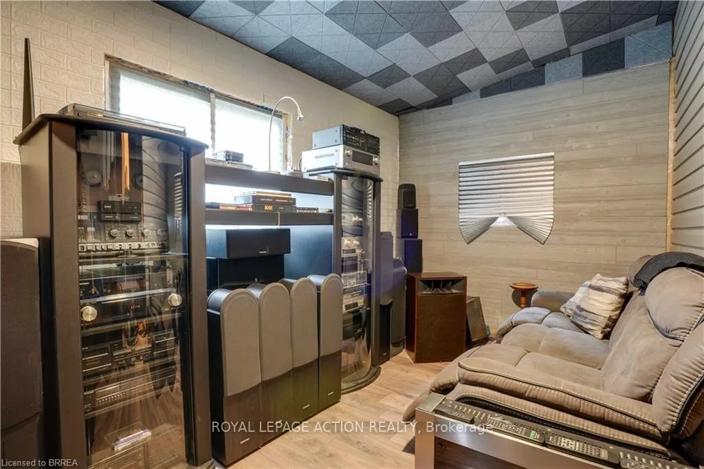 Photo 15 of Unit 150, 99 Fourth Concession Road, Brant, Burford — HOMEH