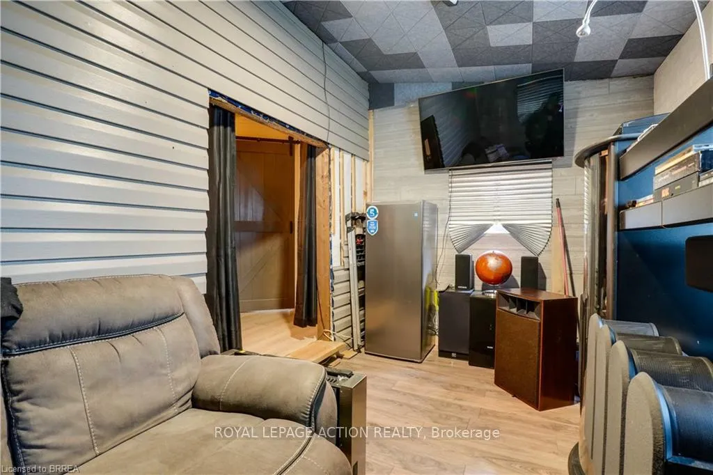 Photo 16 of Unit 150, 99 Fourth Concession Road, Brant, Burford — HOMEH