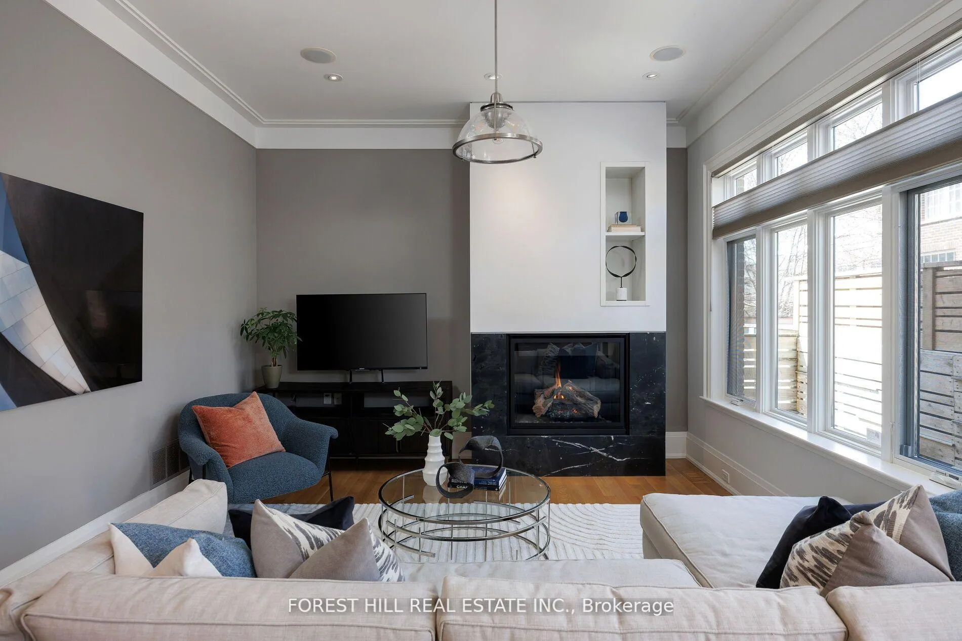 Photo 13 of 102 Chaplin Crescent, Toronto, Yonge-Eglinton — HOMEH