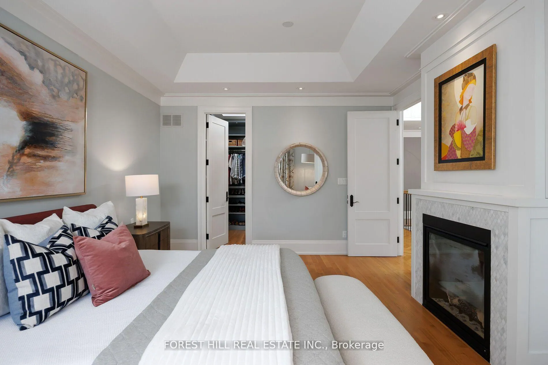 Photo 19 of 102 Chaplin Crescent, Toronto, Yonge-Eglinton — HOMEH