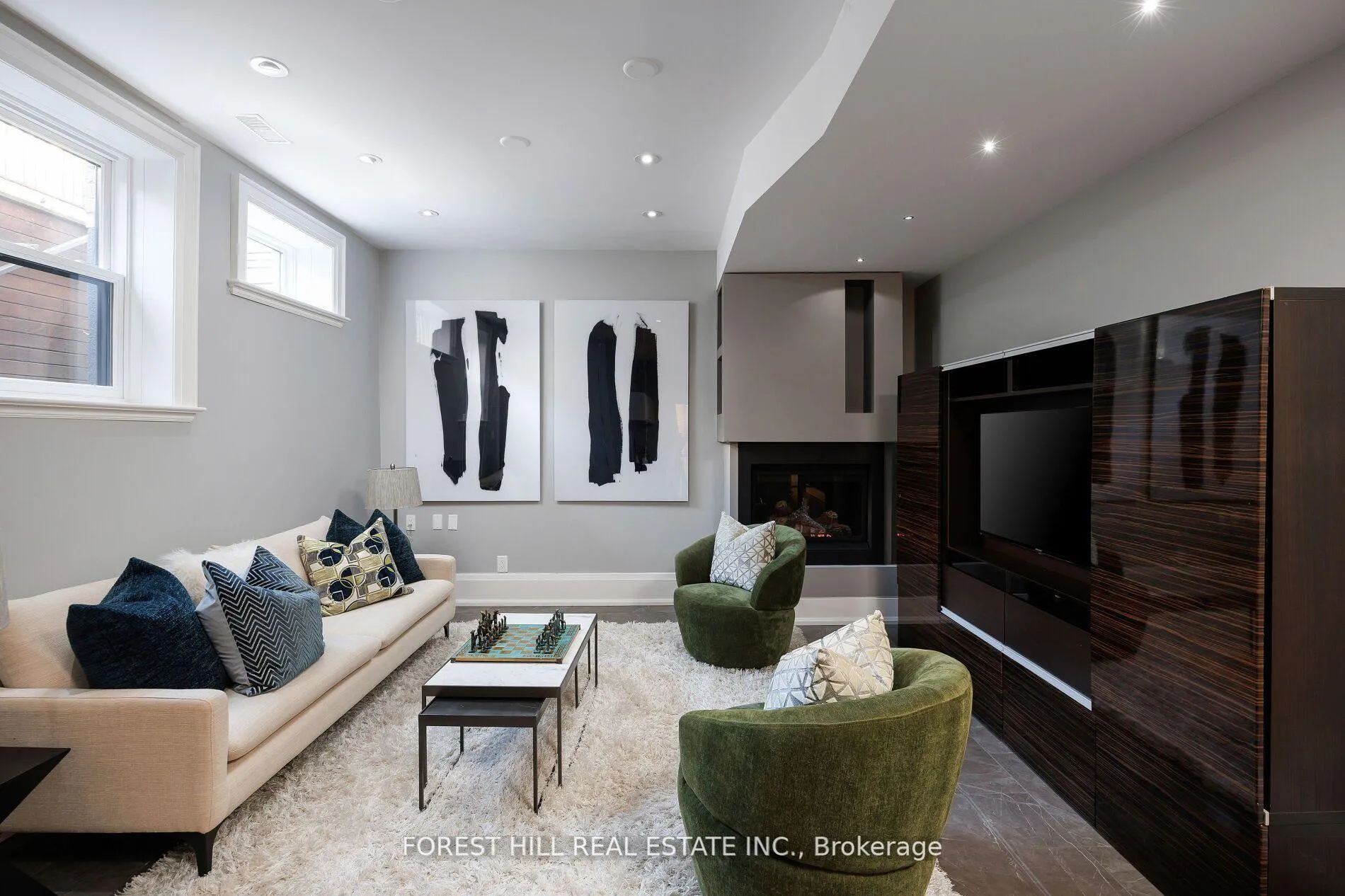 Photo 32 of 102 Chaplin Crescent, Toronto, Yonge-Eglinton — HOMEH