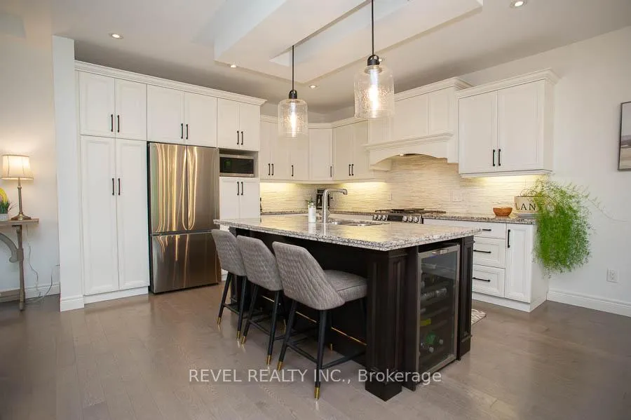 Photo 14 of Unit 6, 158 Willow Street, Brant, Paris — HOMEH