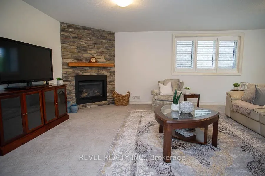 Photo 37 of Unit 6, 158 Willow Street, Brant, Paris — HOMEH