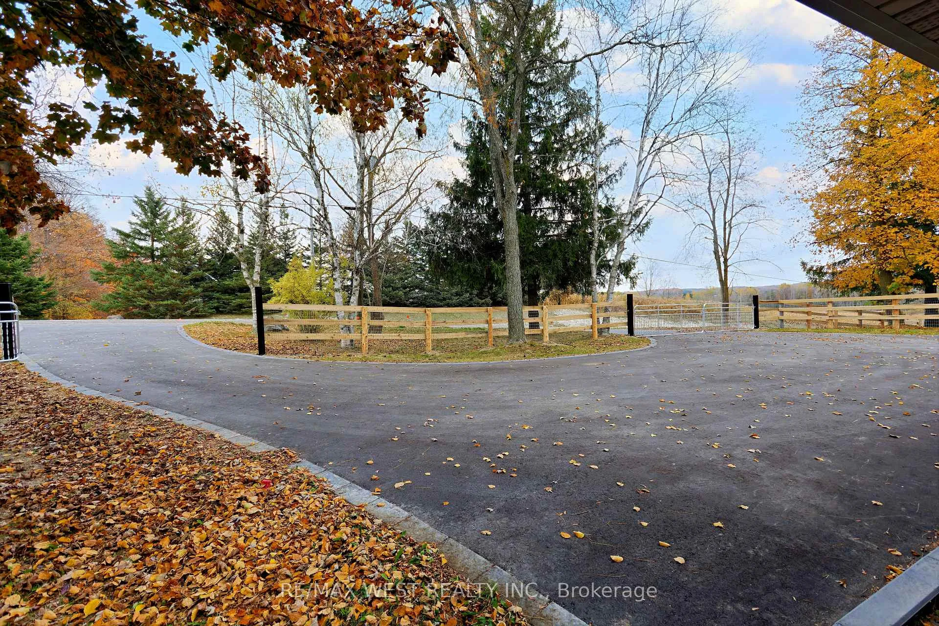 Photo 3 of 17200 12th Concession Road, King, Rural King — HOMEH