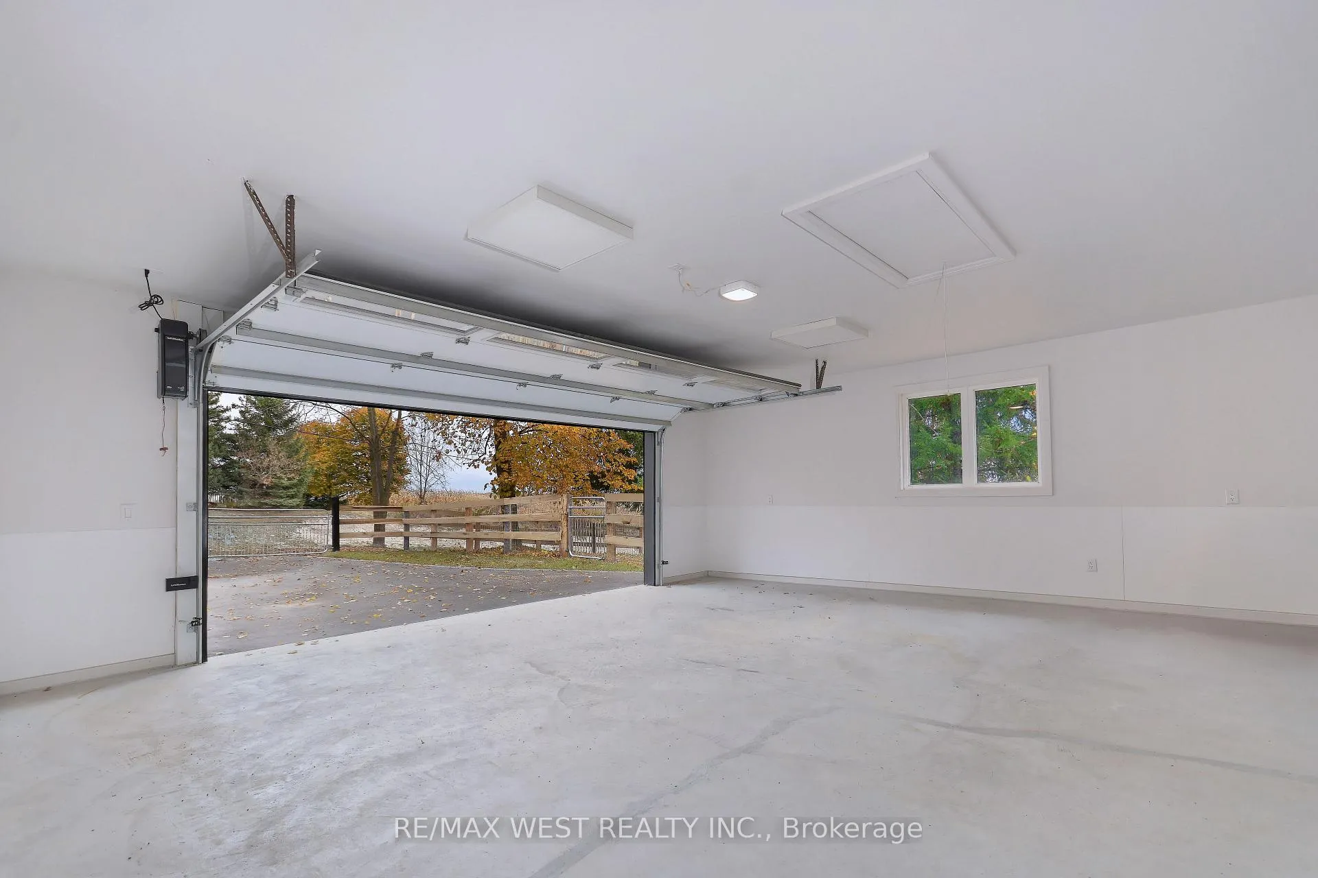 Photo 37 of 17200 12th Concession Road, King, Rural King — HOMEH