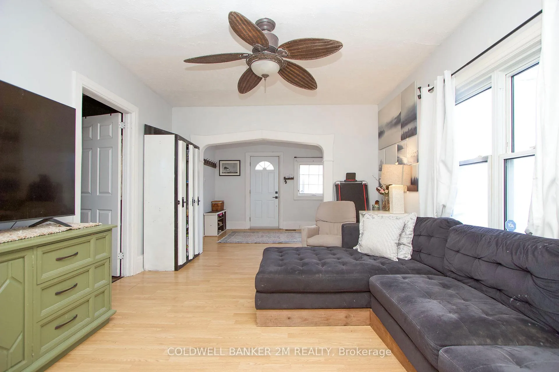 Photo 6 of 304 Burk Street, Oshawa, Vanier — HOMEH