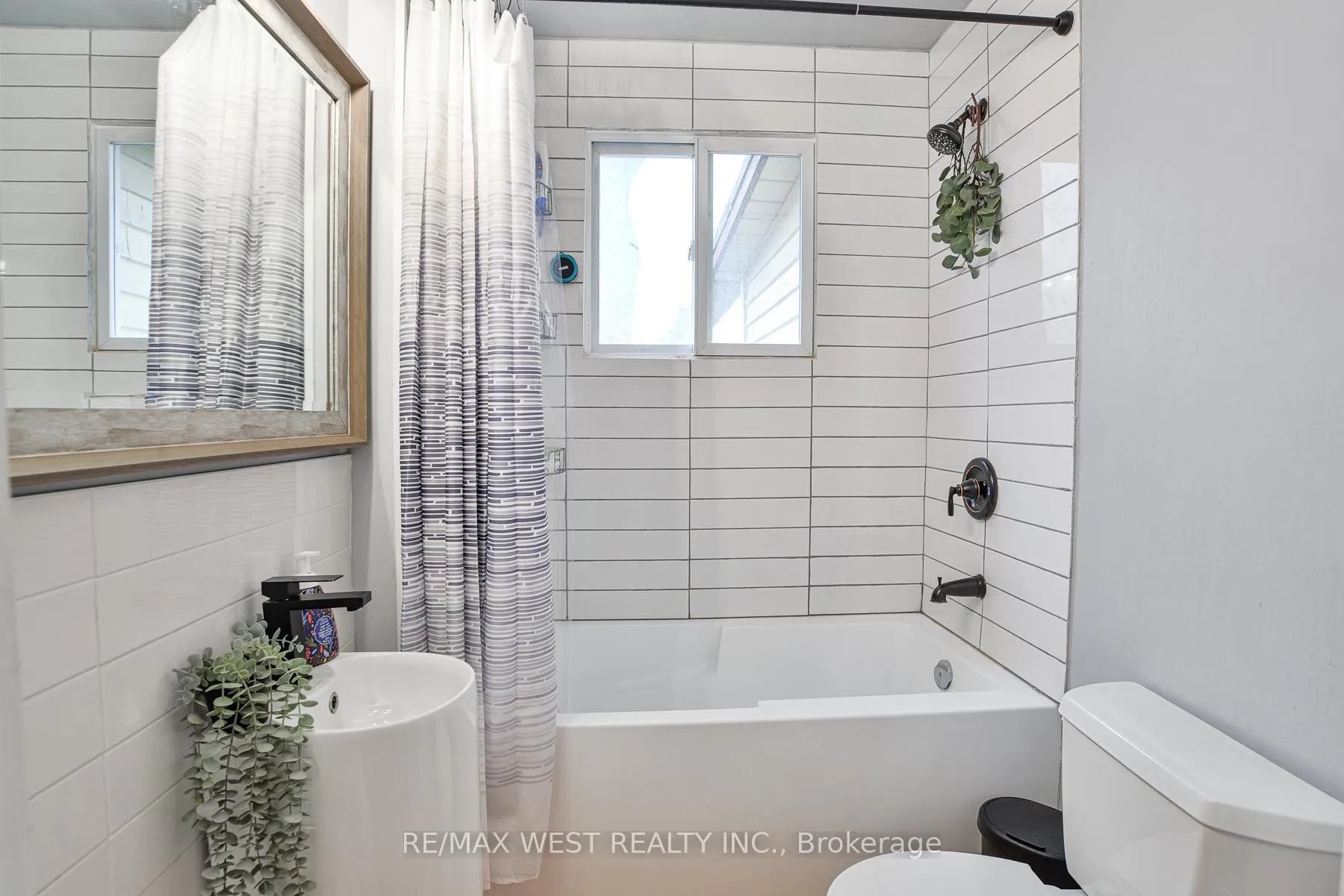 Photo 7 of 122 Raglan Street, Essa, Angus — HOMEH