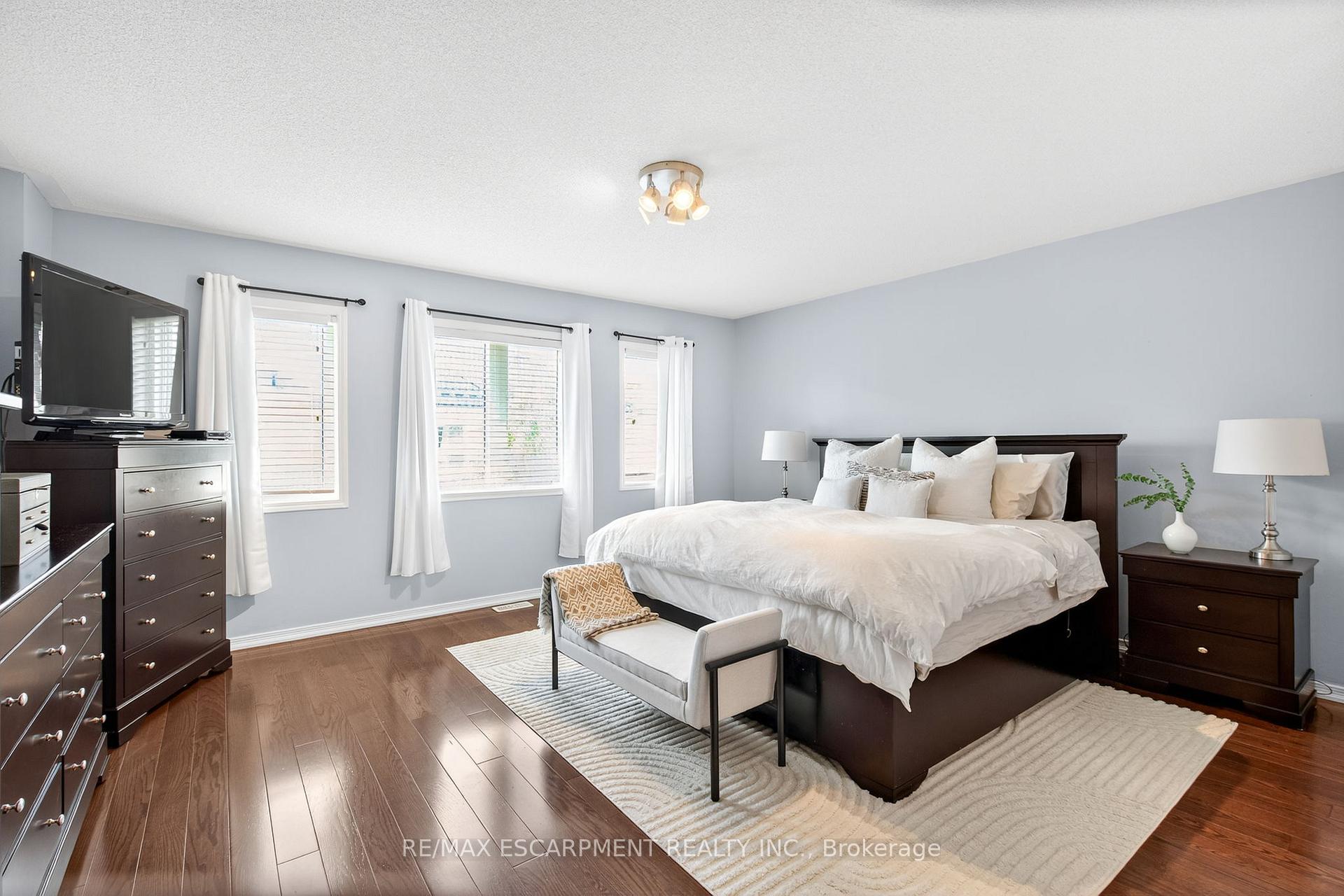 Photo 22 of 4223 Fuller Crescent, Burlington, Alton — HOMEH